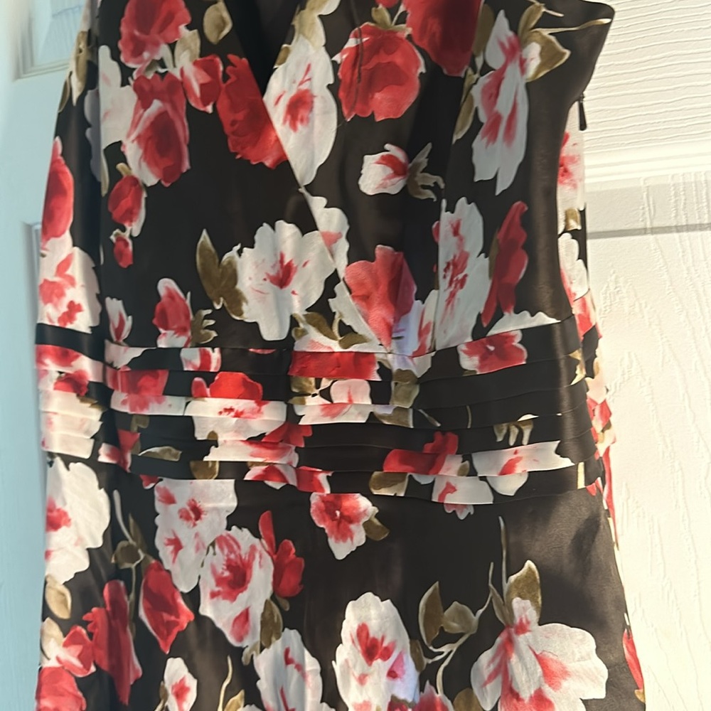 EUC TALBOTS DRESS - Picture 3 of 4
